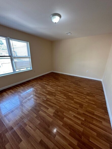 Building Photo - 111 Highland Ave