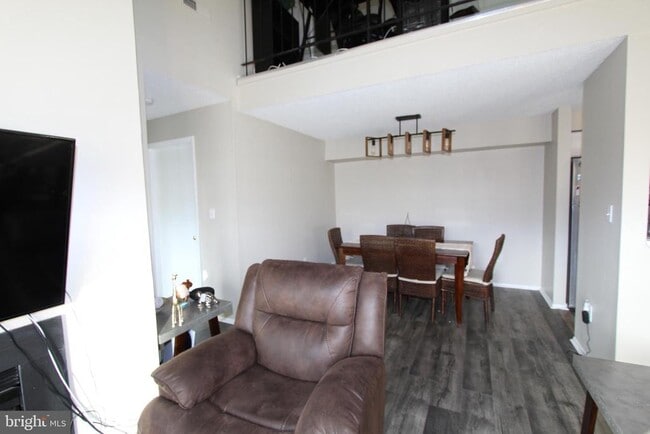 Building Photo - 1016 Aspen Dr