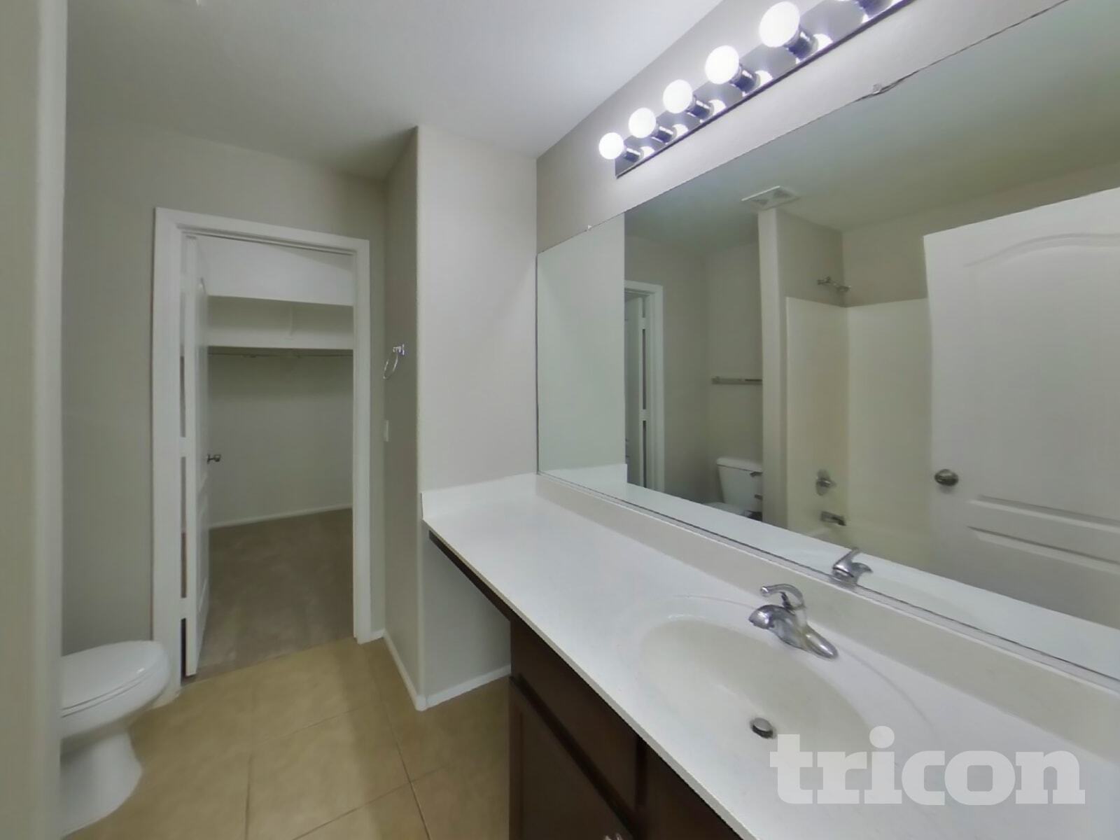 Building Photo - 396 W Corriente Ct