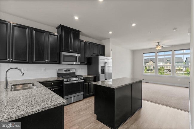 Building Photo - 7735 Steatite Ln