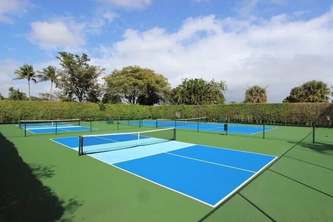 Building Photo - 22 Walcott Dr