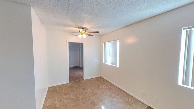 Building Photo - 1804 Capri Ave