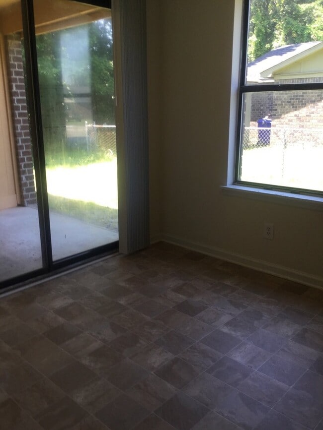 Building Photo - 5209 Napoleon Dr
