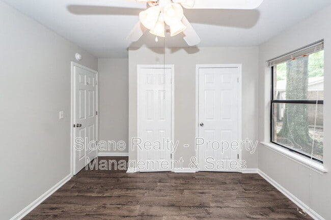 Building Photo - 819 Sandpiper Dr