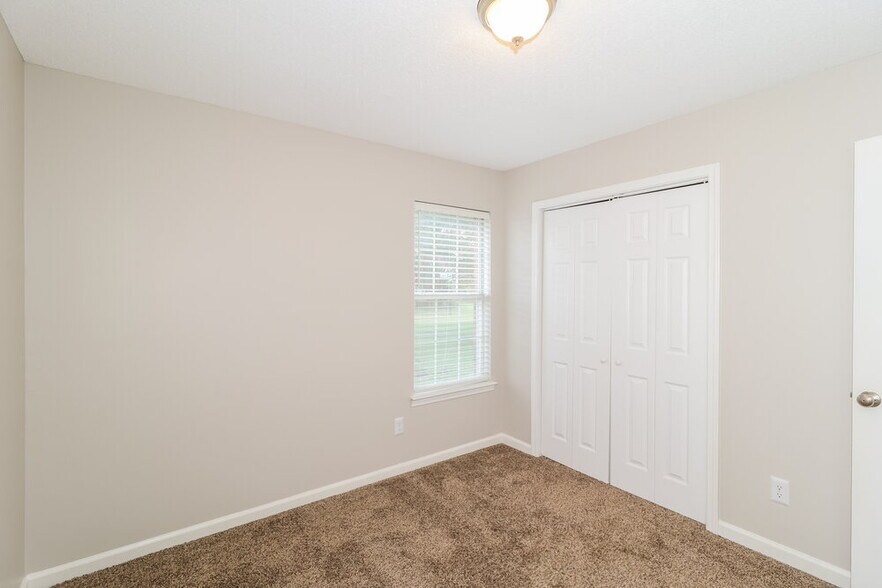 Building Photo - 8450 Kimberly Rose Dr