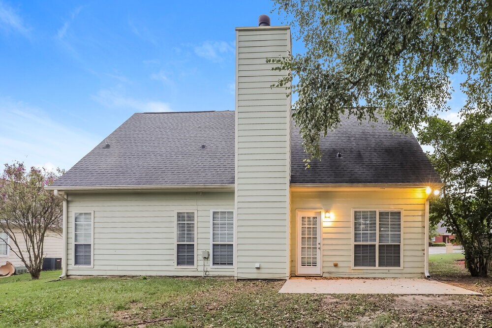 Building Photo - 118 Burleyson Dr