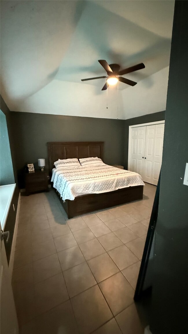 Building Photo - 6018 Beaconridge Dr