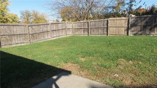 Building Photo - 105 Twin Oaks Dr