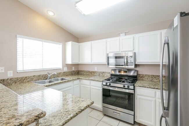 Building Photo - 8021 Mt Royal Ct