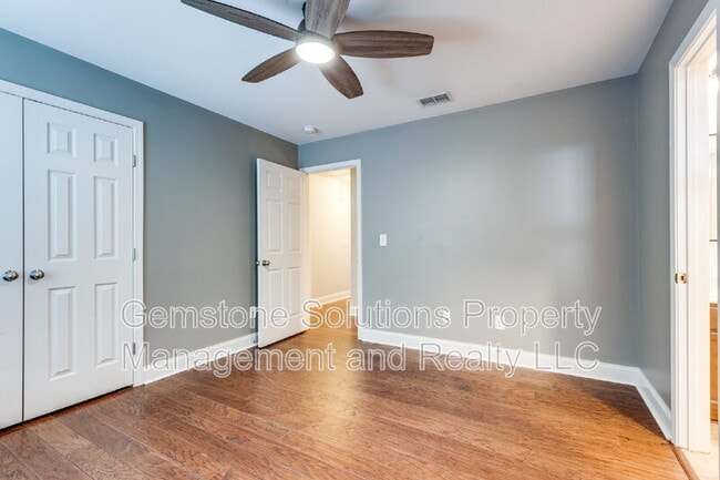 Building Photo - 2605 Paddock Park Dr
