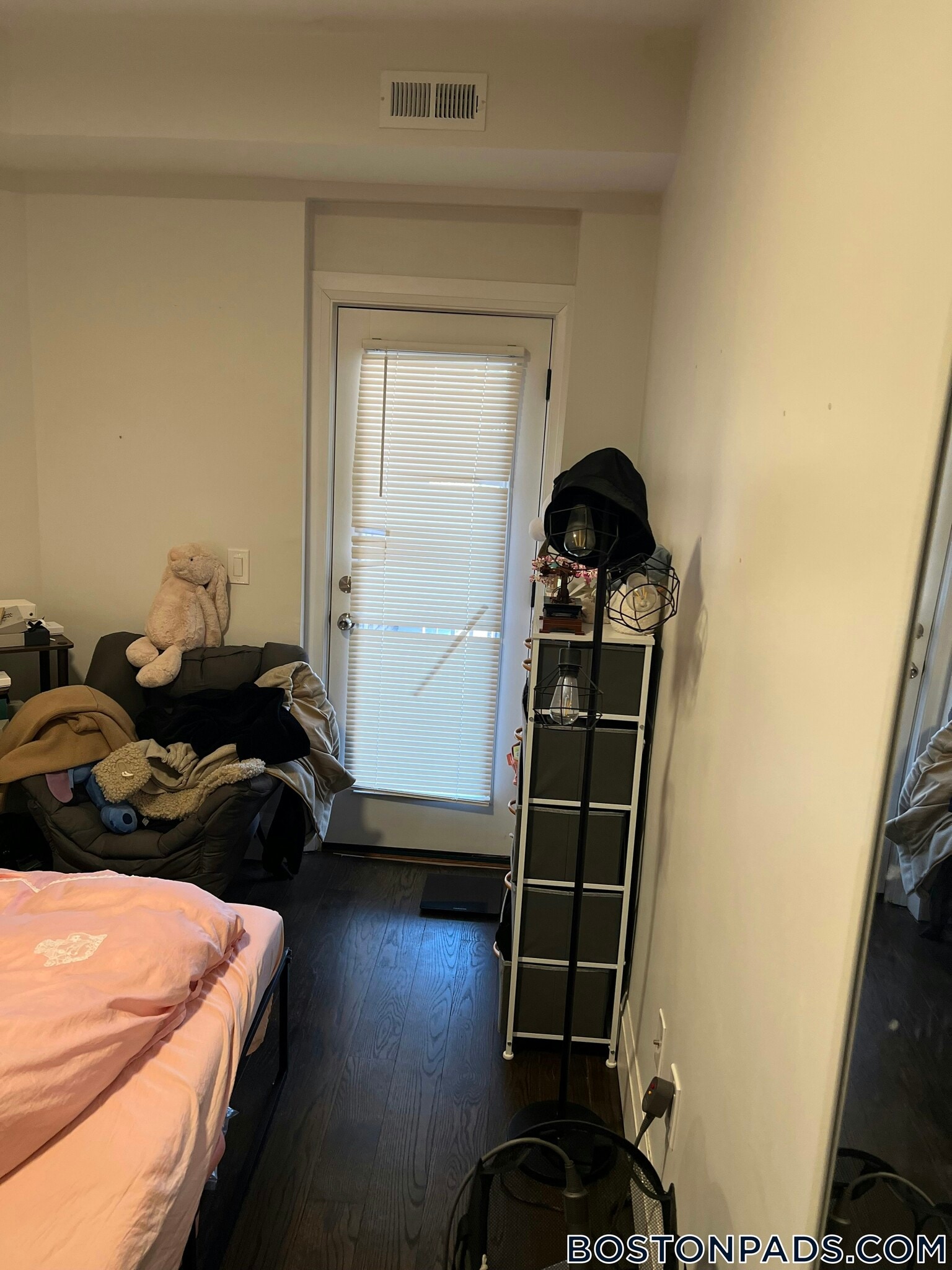 Building Photo - 7 Strathmore Rd