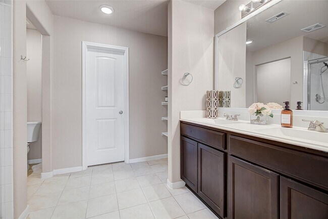 Building Photo - 2926 Indwarra Ct