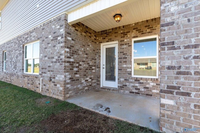 Building Photo - 111 Heritage Lakes Blvd