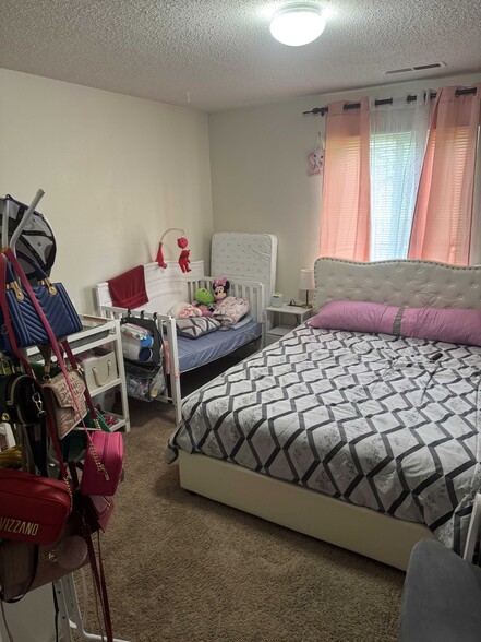 Building Photo - 173 S Scott Blvd