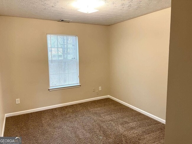 Building Photo - 448 Townsend Bend