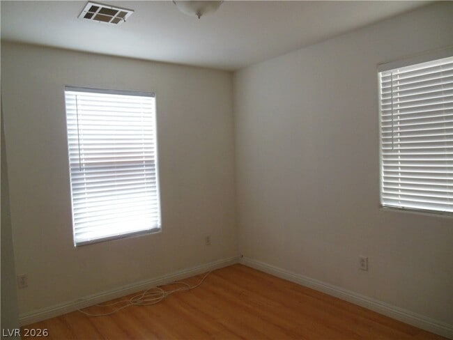 Building Photo - 5510 Avent Ferry St