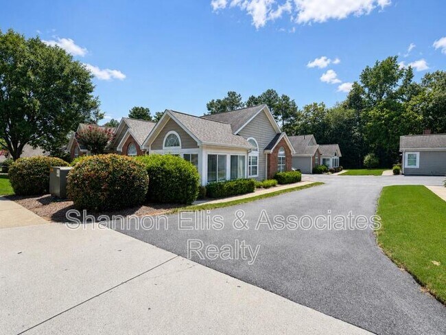 Building Photo - 3057 Orchard Ridge Cir