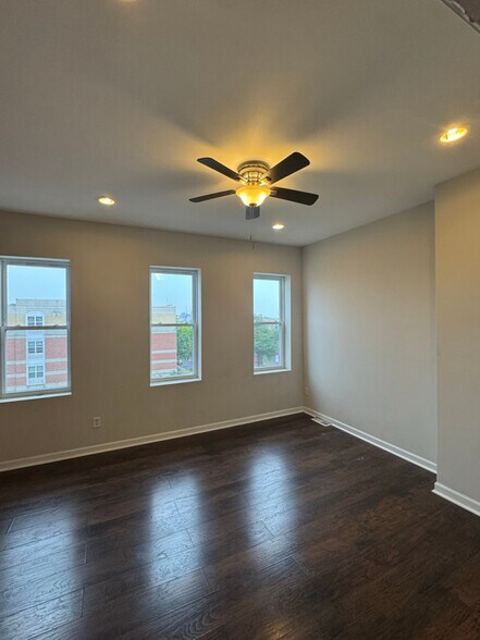 Building Photo - 604 N Fulton Ave