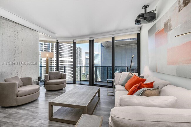 Building Photo - 801 S Miami Ave