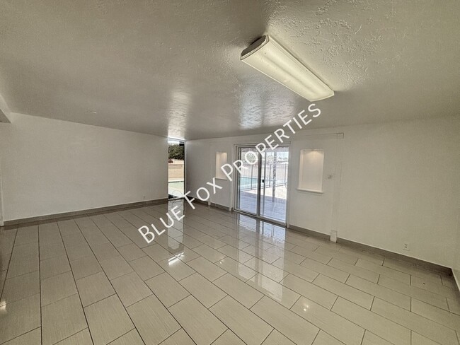 Building Photo - 7329 E 28th Pl