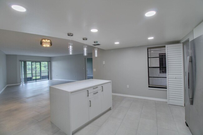 Building Photo - 1054 Lotus Cove Ct