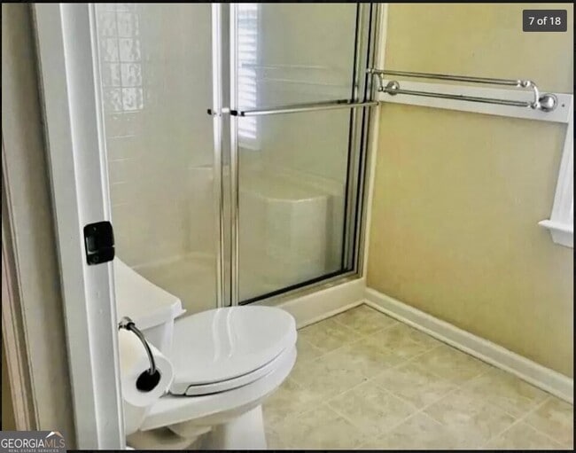 Building Photo - 2145 Highland Gate Dr