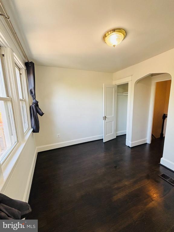 Building Photo - 1397 Sheridan St NW