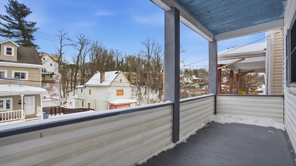 Building Photo - 19 Arnold St