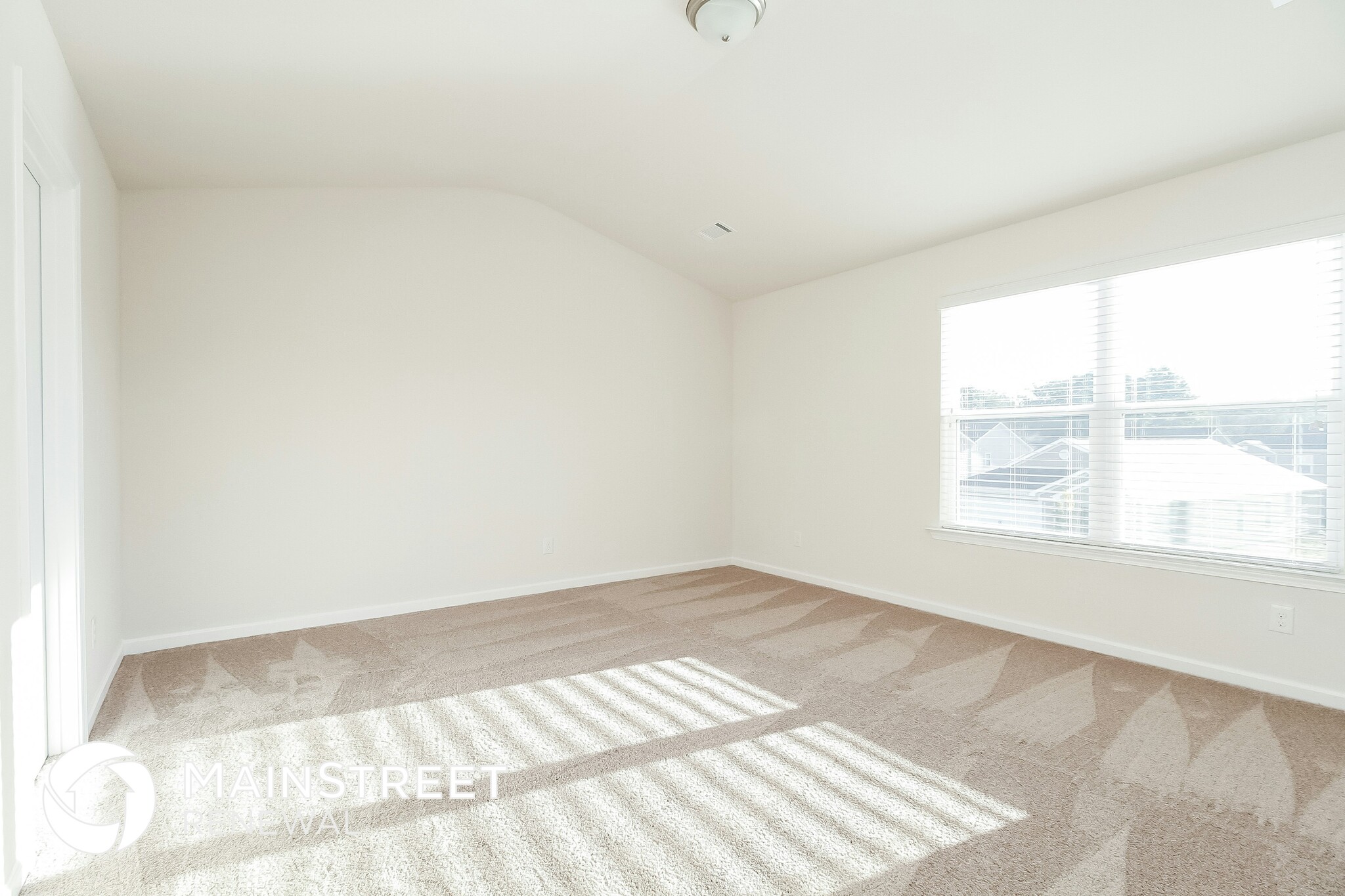 Building Photo - 2614 Stinger Dr