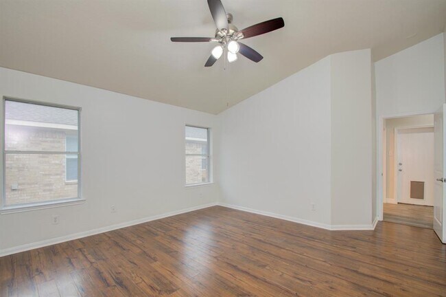 Building Photo - 10327 Ponderosa Pine St