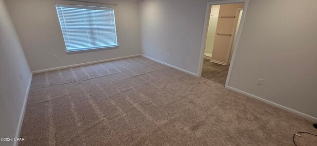 Building Photo - 3991 Silver Spur Rd