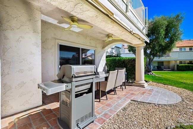 Building Photo - 139 Villa Ct