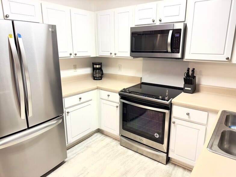 Building Photo - 662 Flintlock Ct