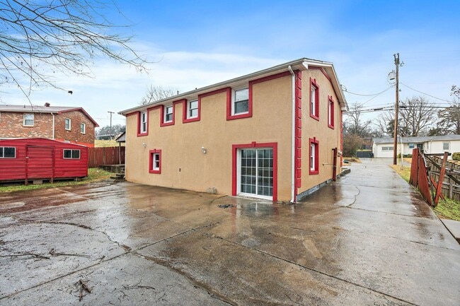 Building Photo - 4068 Boyd Dr