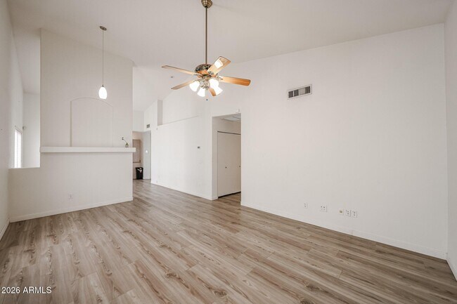 Building Photo - 7421 W Eva St