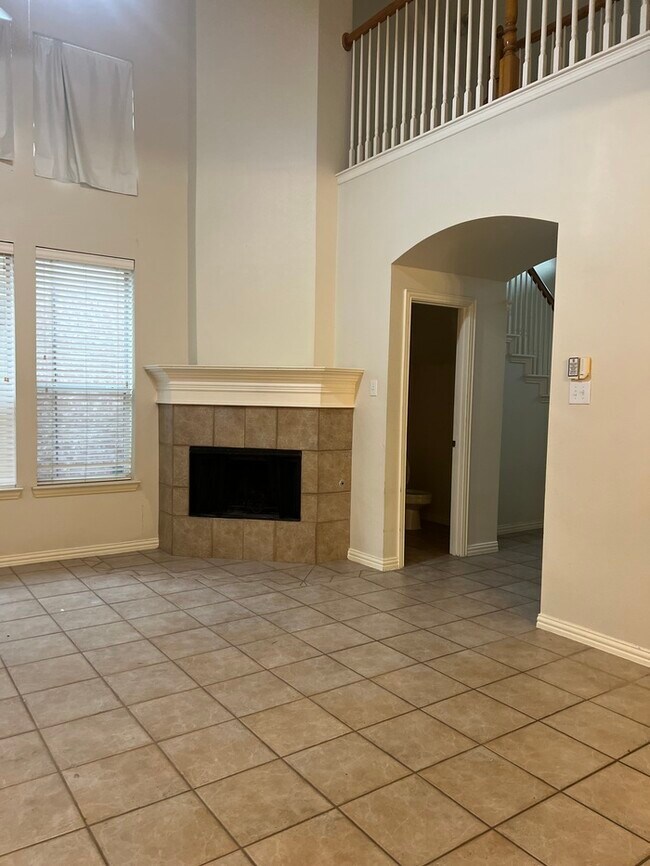 Building Photo - Rare Opportunity- 3-Bedroom Home in Gated ...