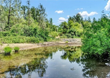 Building Photo - 22550 Shady Grove Rd