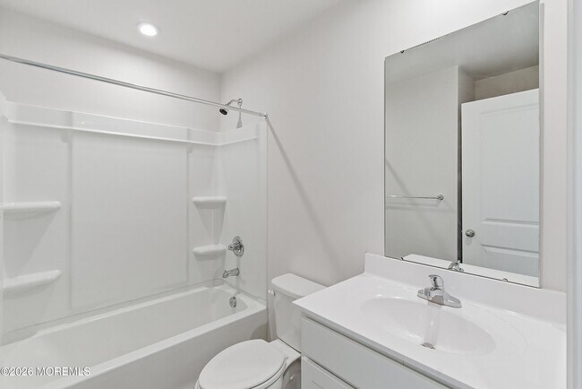 Building Photo - 604 Cyprus Ct