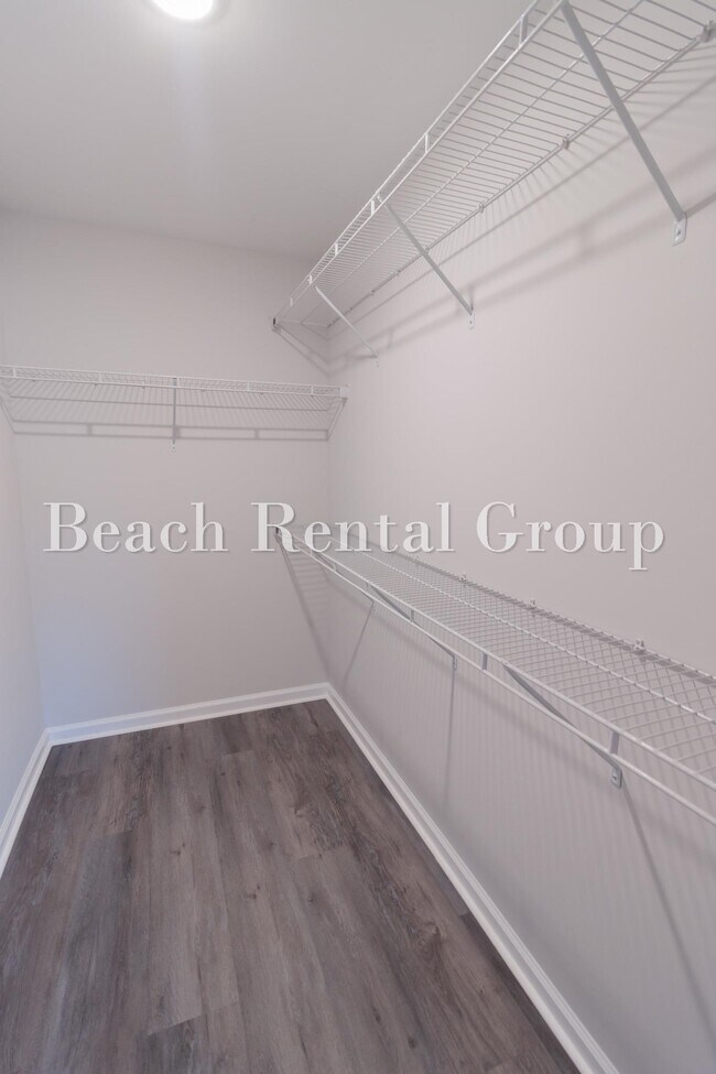 Building Photo - 3223 Merganser Dr