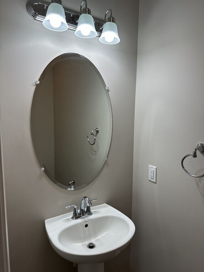 Building Photo - 48 Bellasera Wy