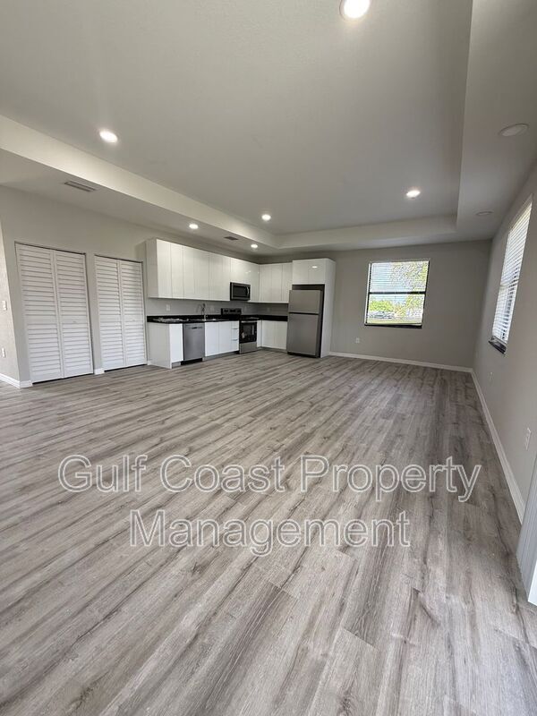 Building Photo - 3103 58th St W