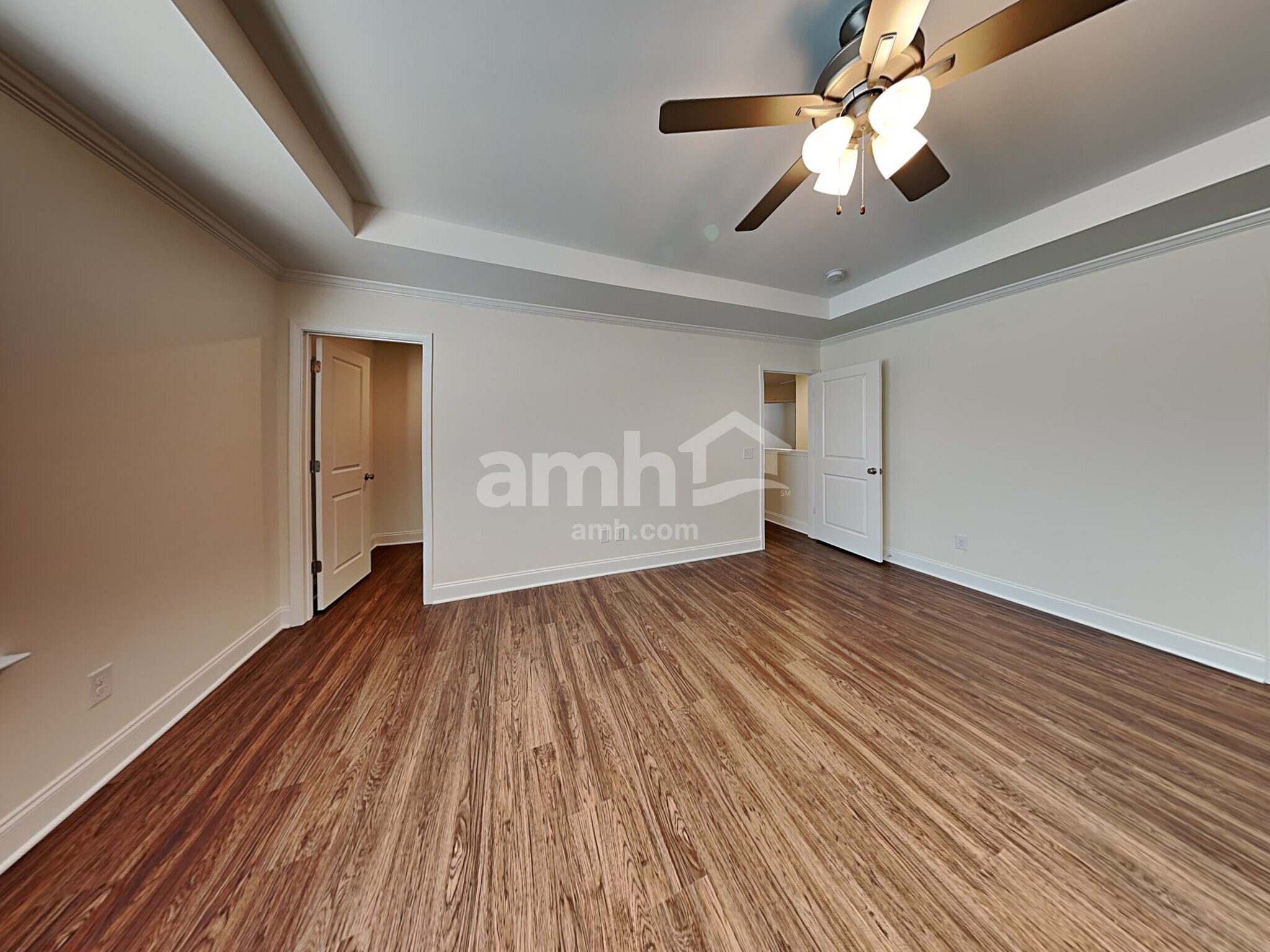 Building Photo - 3016 Esquire Dr