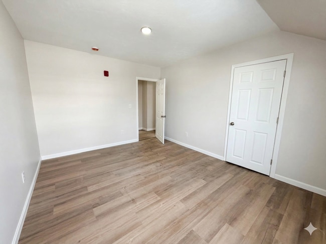 Building Photo - Shippee