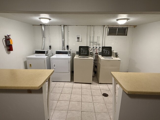 Building Photo - 2752 Humboldt Rd