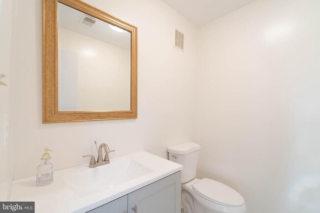 Building Photo - 5105 Spring Rock Ct