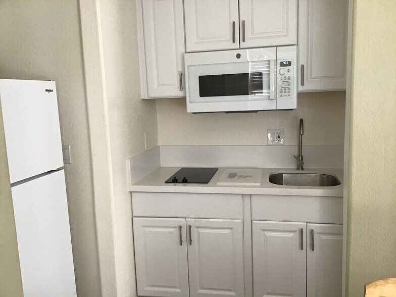 Kitchen - 1724 3rd St