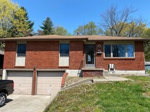 Building Photo - Cute 3 Bedroom with basement