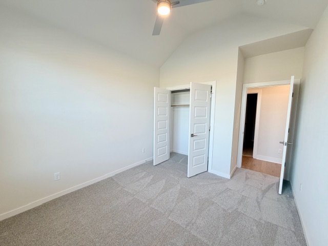 Building Photo - 502 S Calico Ave