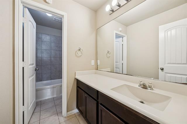 Building Photo - 224 Oxford Dr