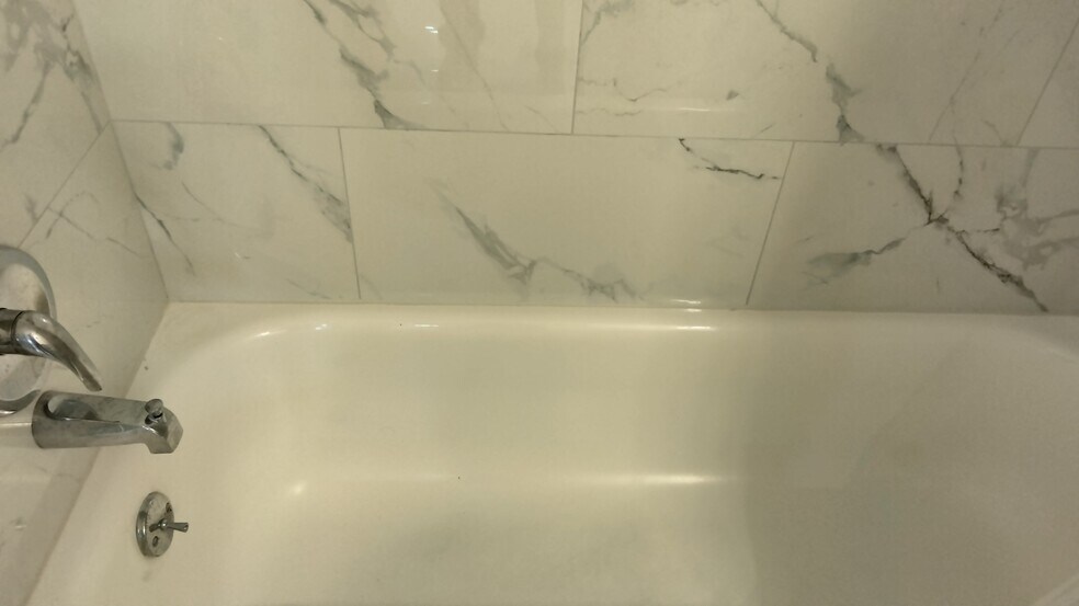 Building Photo - 112 Duvall Ln